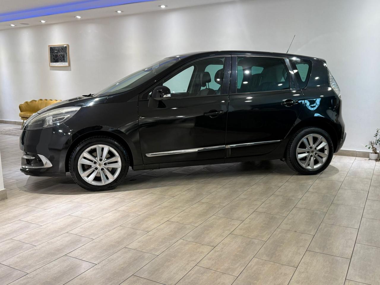 RENAULT SCENIC XMOD 1.5 dCi 110CV AUTOMATICA