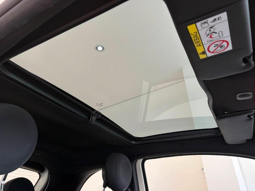 Fiat 500 1.0 hybrid 70cv