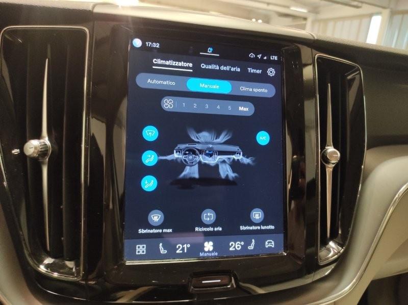 VOLVO XC60 (2017-->) - XC60 B4 (d) automatico Core