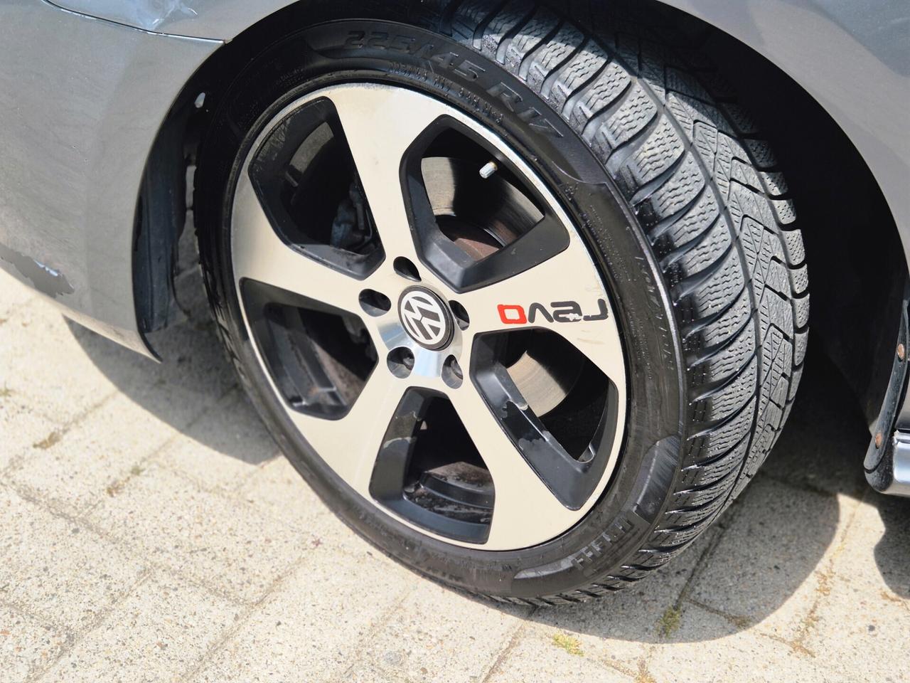 Volkswagen Golf 2.0 TDI 140CV DPF 5p. /EURO 5
