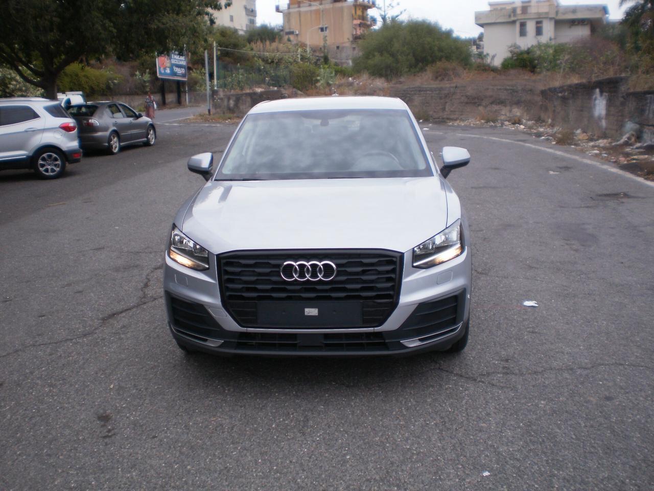 Audi Q2 30 TDI Business