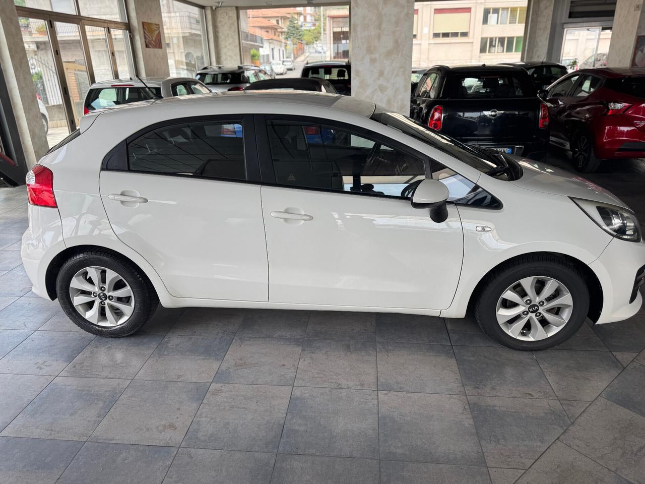 Kia Rio 1.1 CRDi 5p. Cool