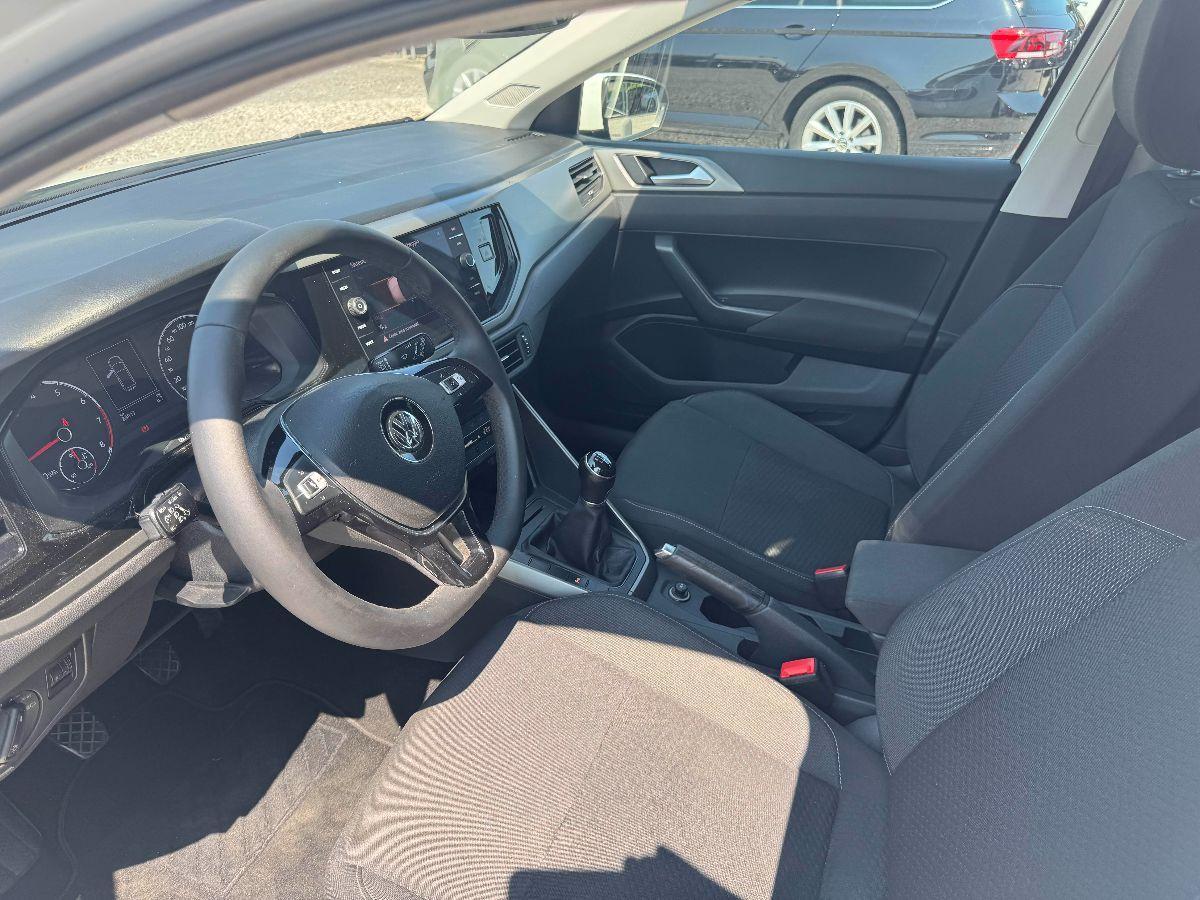 VOLKSWAGEN - Polo - 1.0 TSI R-Line NEO PATENATI