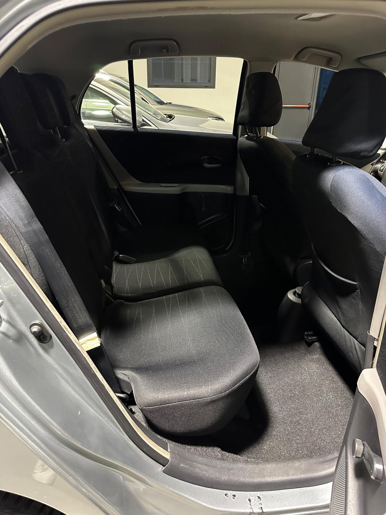 Toyota Yaris 1.3 5 porte Navi