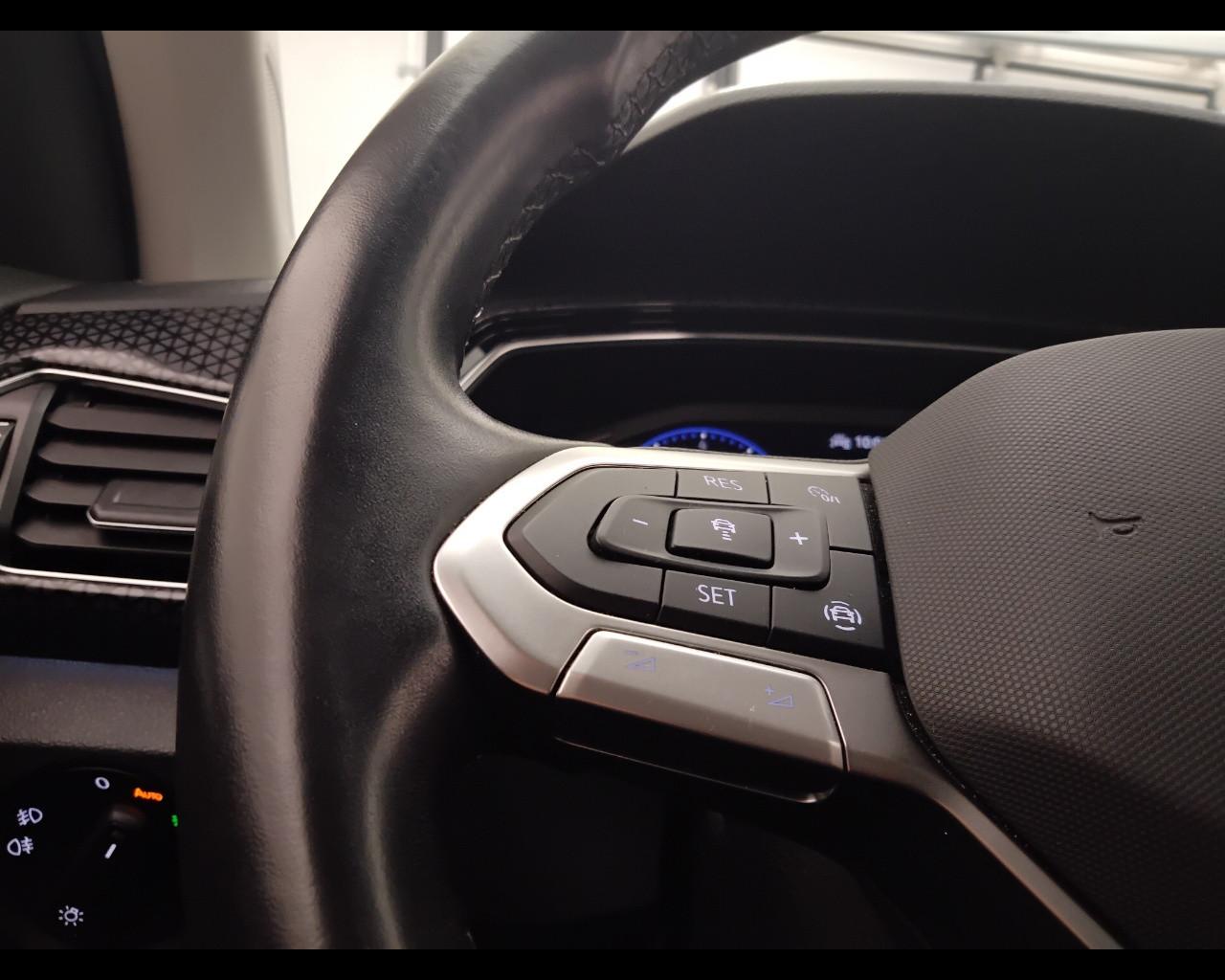 VOLKSWAGEN T-Cross 2019 - T-Cross 1.0 tsi Advanced 110cv