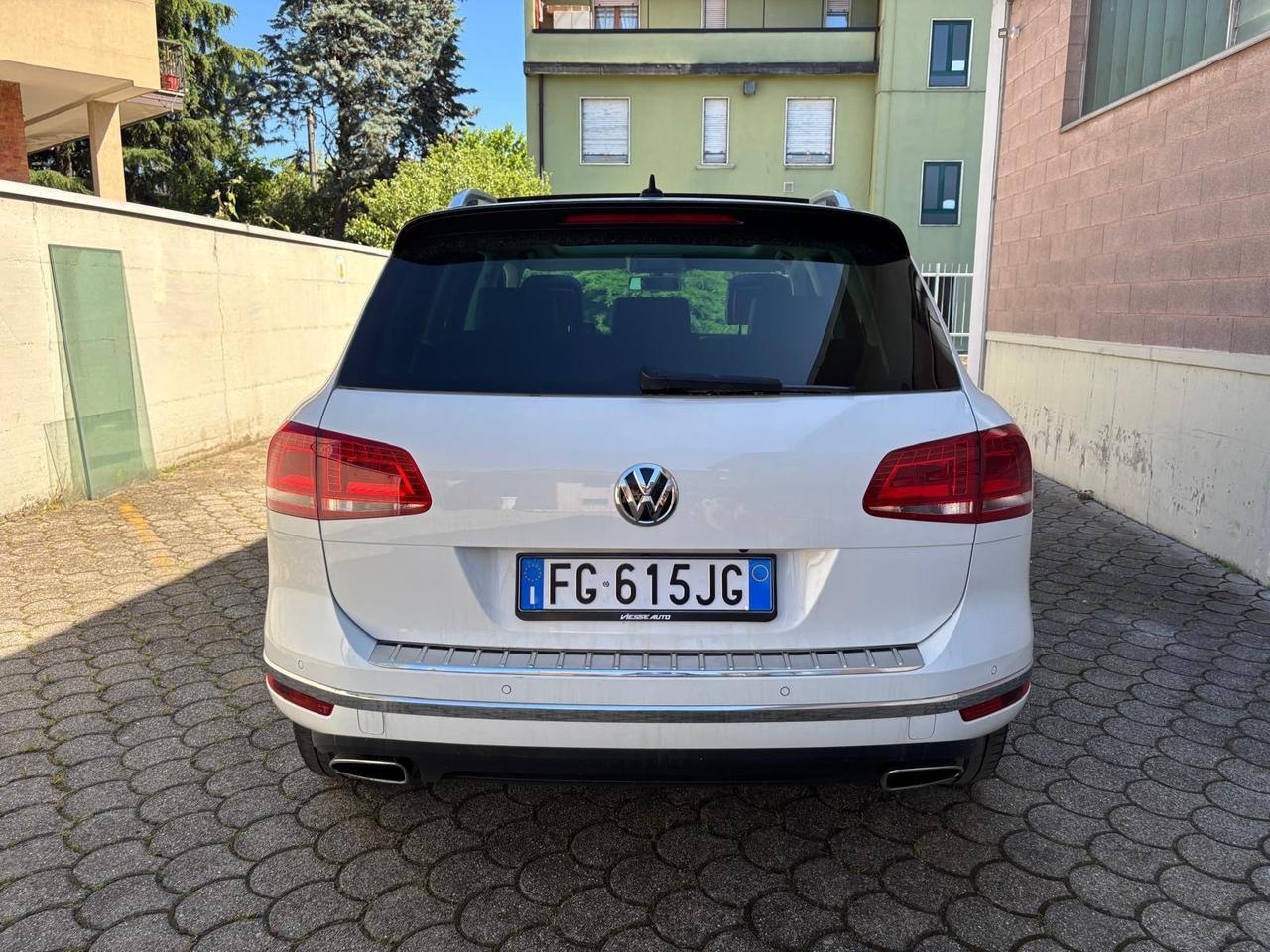 Volkswagen Touareg 3.0 TDI 262 CV R-line*Automatik*Tetto*Pelle