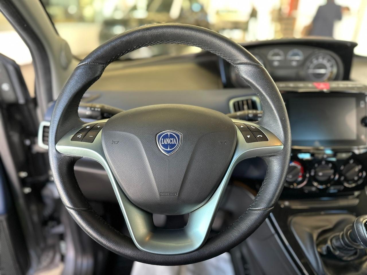 LANCIA Ypsilon III 2021 - Ypsilon 1.0 firefly hybrid Platino s&s 70cv