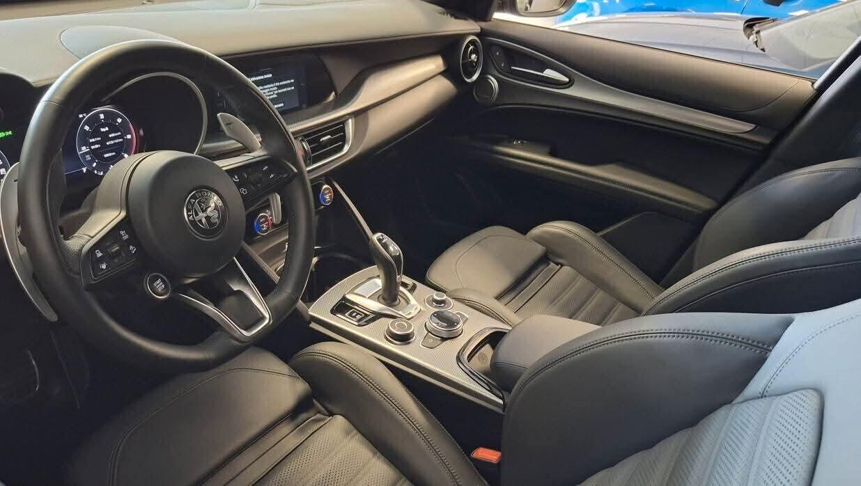 Alfa Romeo Stelvio 160 CV AT8 RWD Veloce