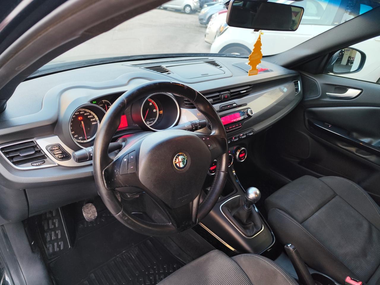 Alfa Romeo Giulietta 1.6 JTDm-2 105 CV Distinctive