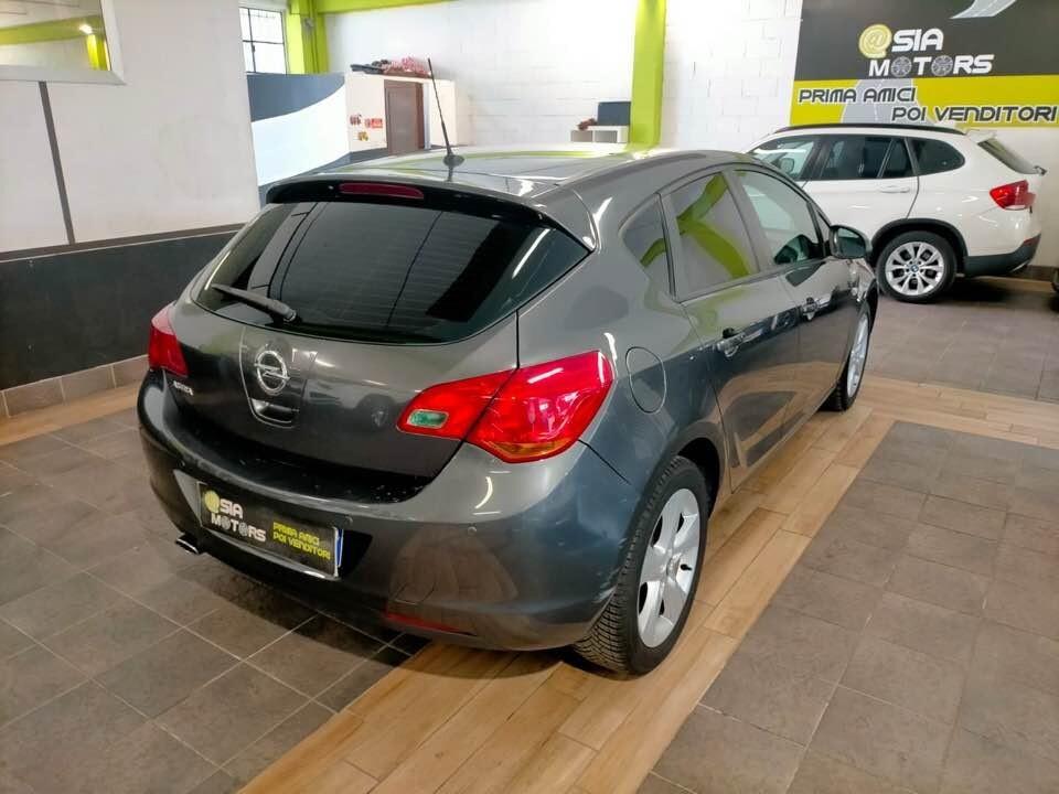 OPEL ASTRA 1.6 Cosmo