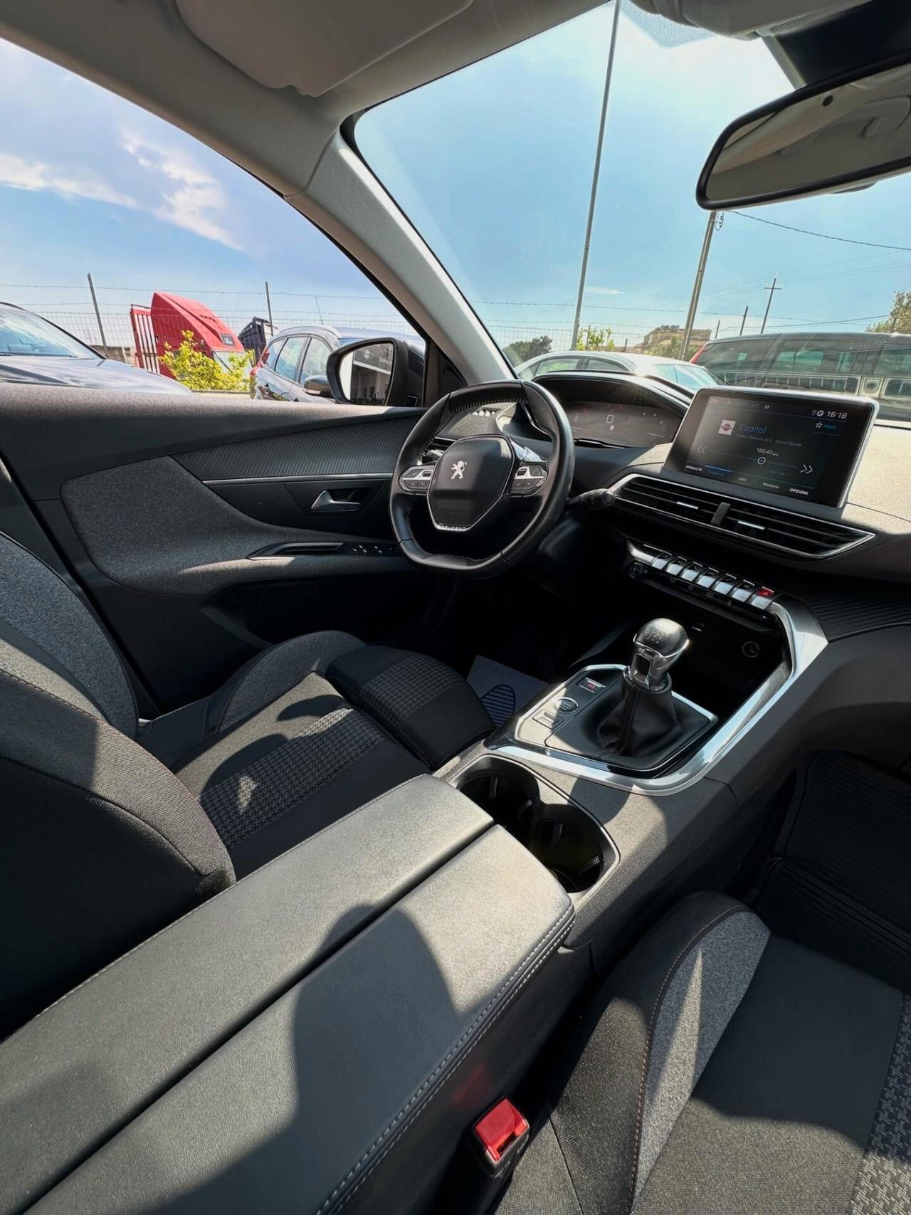 Peugeot 3008 BlueHDi 130 S&S Active Pack