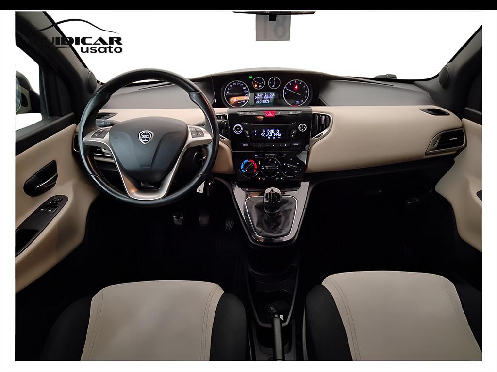 LANCIA Ypsilon III 2011 - Ypsilon 1.2 8v Platinum 69cv E6