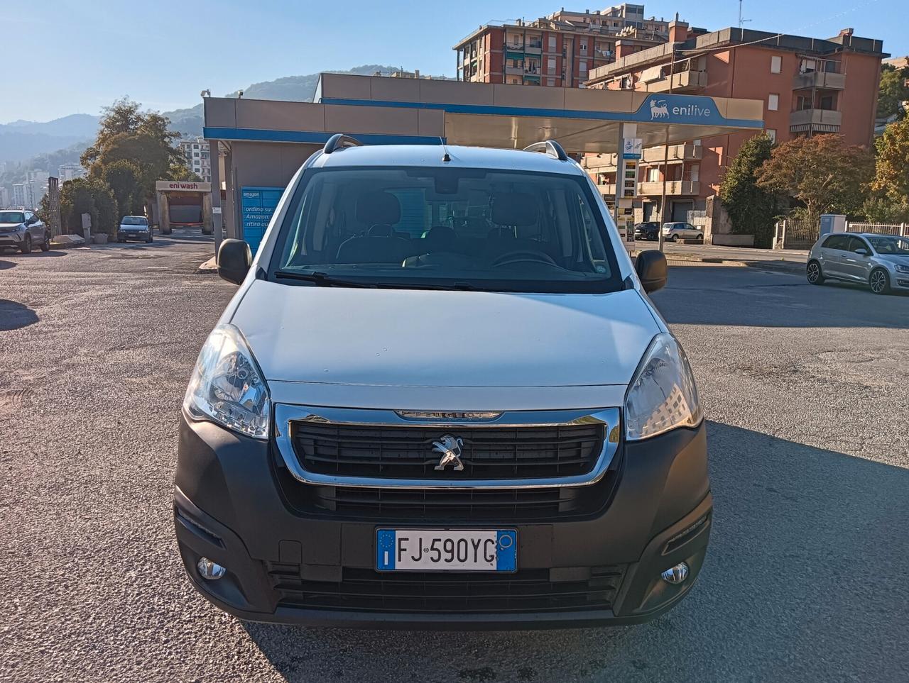 Peugeot Partner Tepee BlueHDi 120 S&S Outdoor