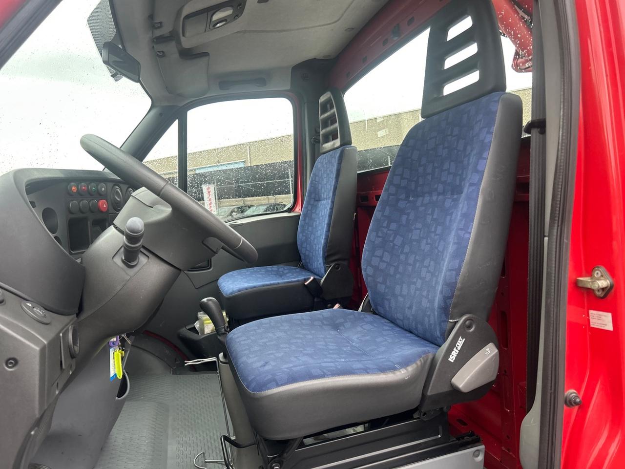 Iveco Daily 35C10 2.3 Hpi cabinato con Cestello elevatore