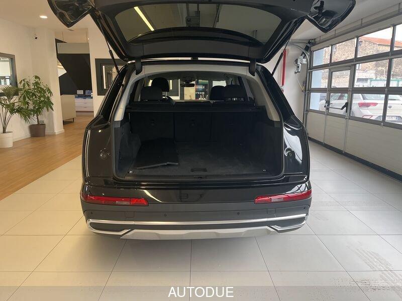 Audi Q7 II 2019 50 3.0 tdi mhev Business quattro tiptronic