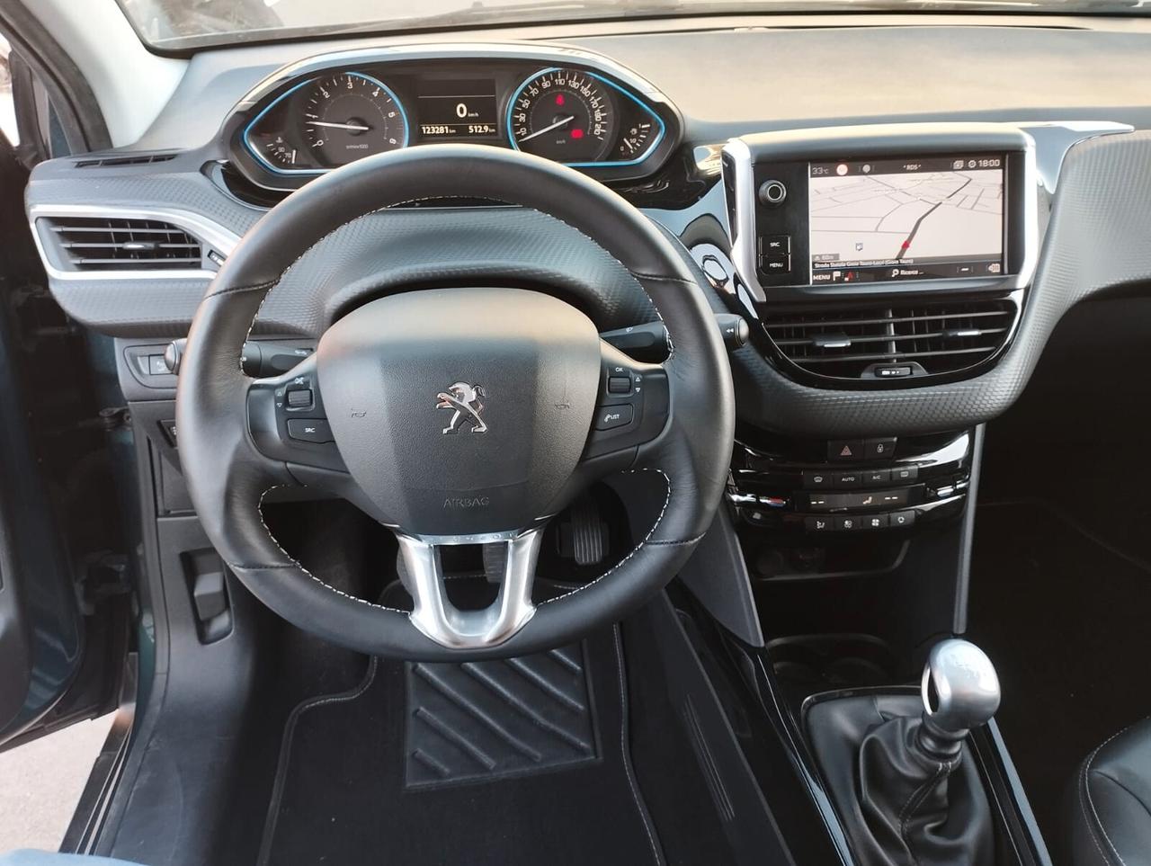 Peugeot 2008 BlueHDi 120 S&S Allure