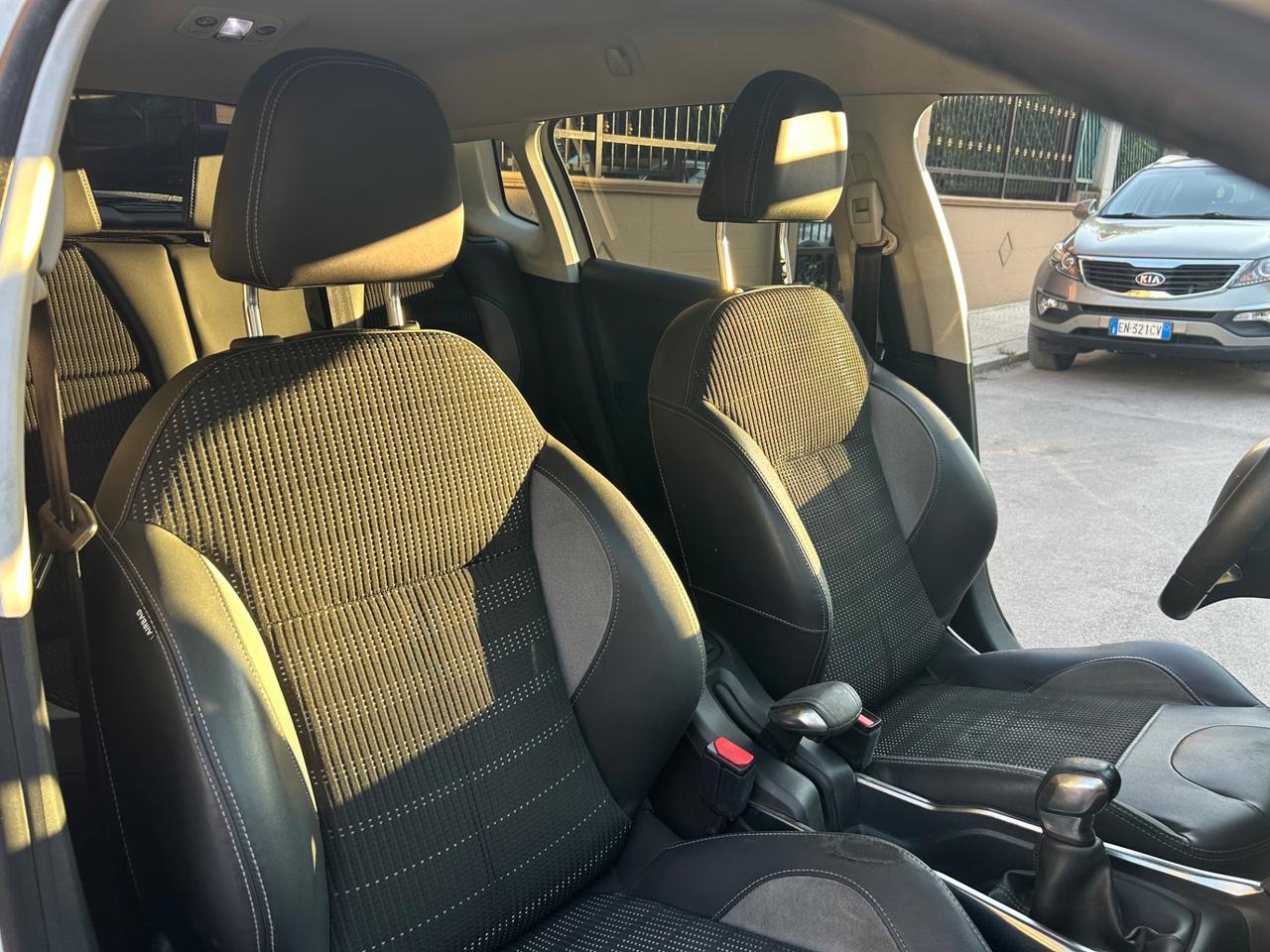 Peugeot 2008 1.6 e-HDi 92 CV Stop&Start Allure