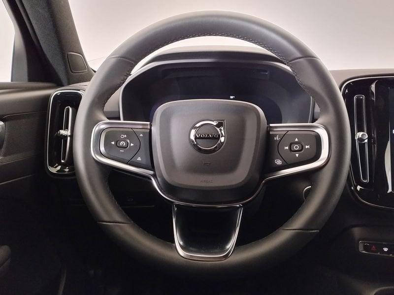 Volvo XC40 2023 2.0 b3 Core auto