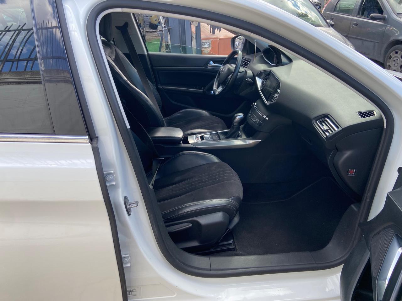 Peugeot 308 BlueHDi 150 S&S Allure … automatica