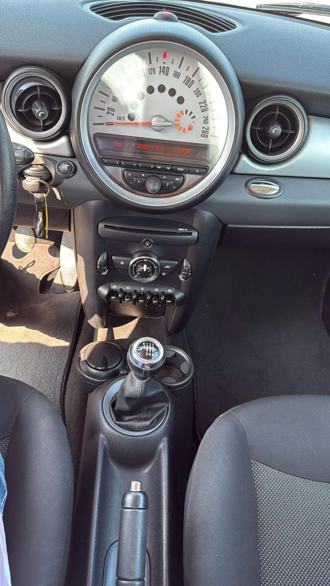 Mini 1.6 16V One (55kW)
