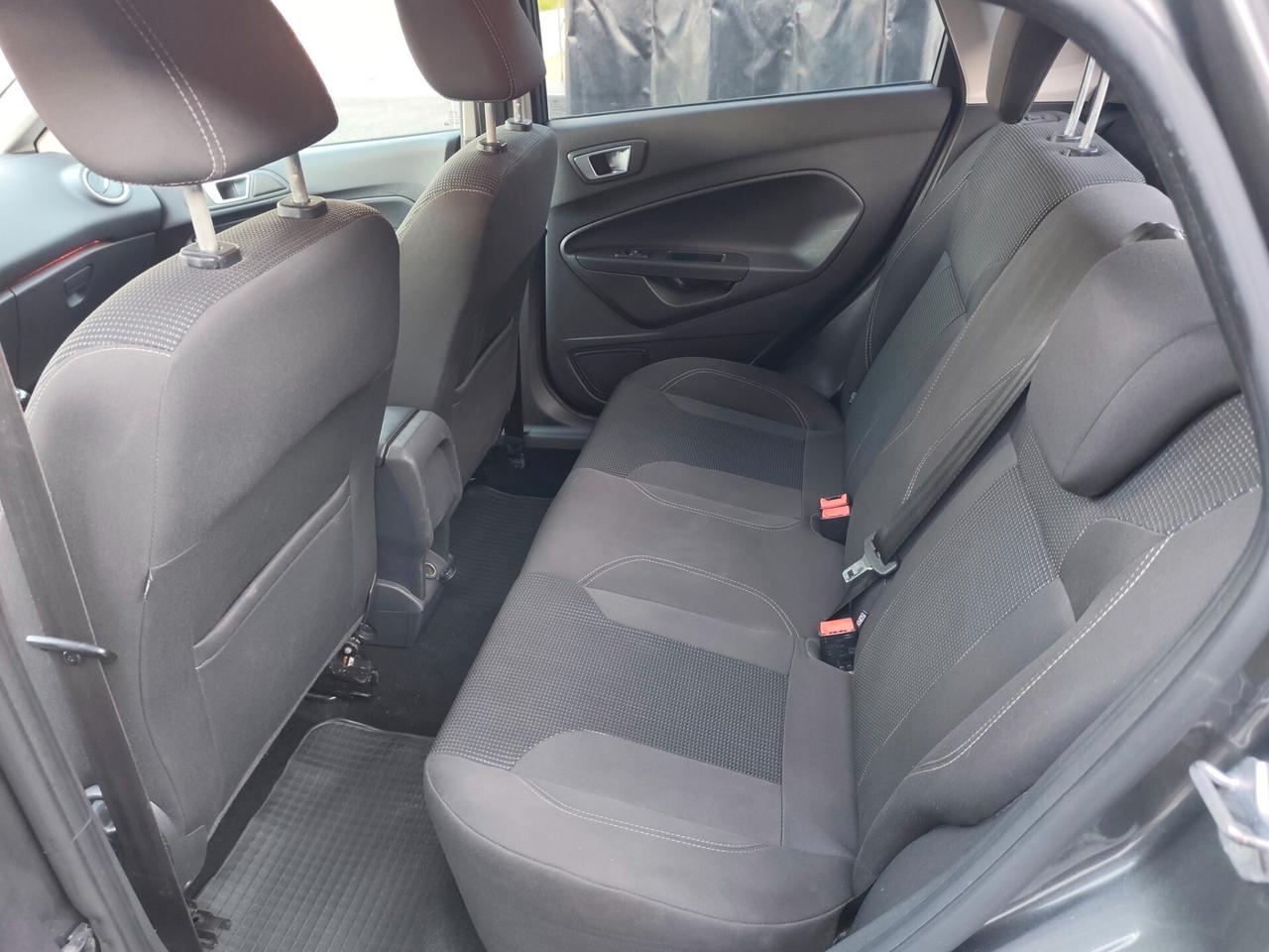 Ford Fiesta 1.5 TDCi 75CV 5 porte