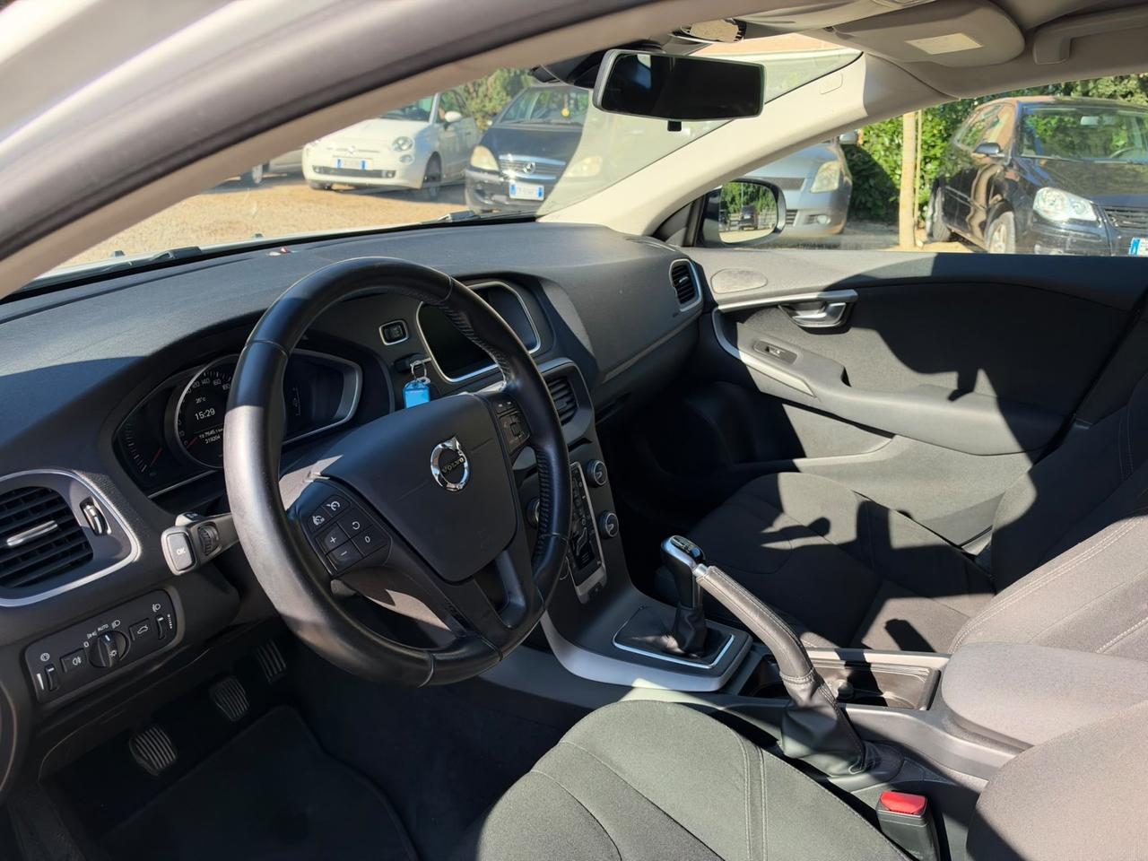 Volvo V40 Cross Country D2 Summum