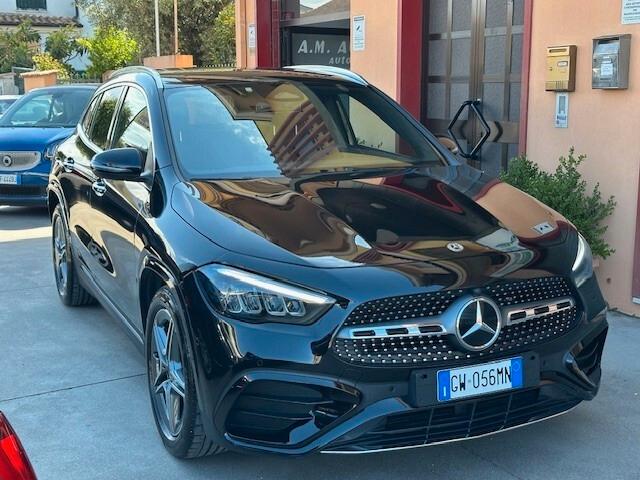 Mercedes-benz GLA 180 AMG Line Premium 15.000KM PARI NUOVO