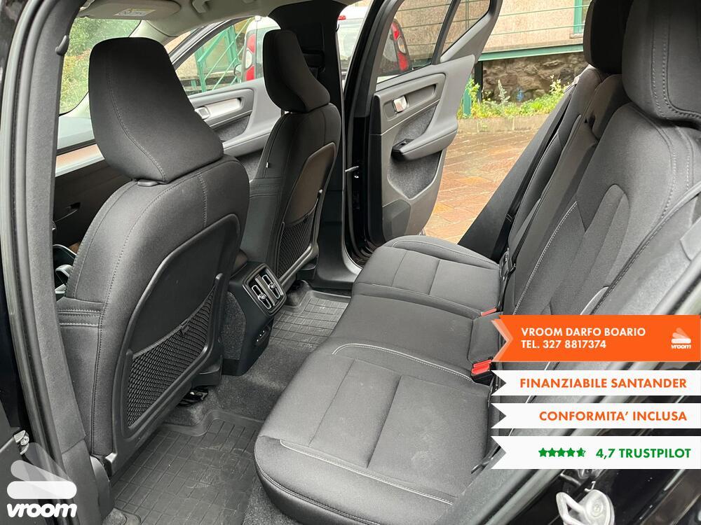 VOLVO XC40 (2017-->) XC40 T2 Geartronic Momentum