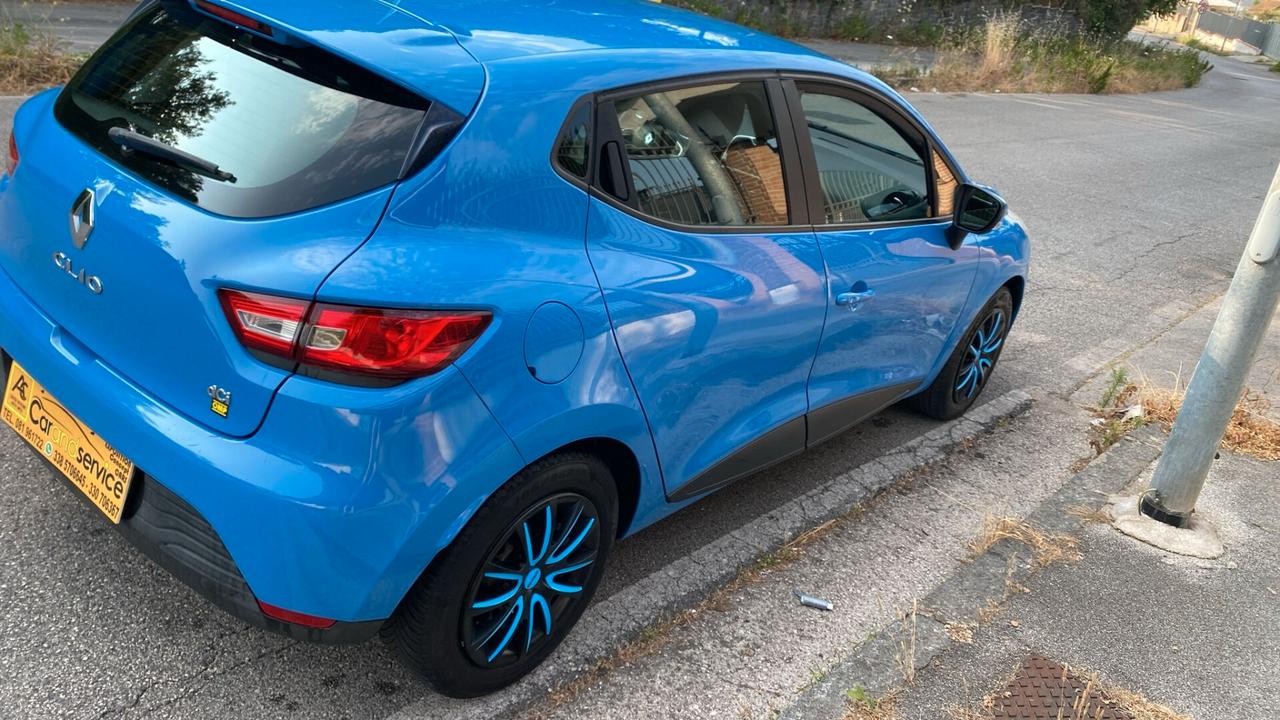 Renault Clio 1.5 dCi 8V 75CV 5 porte Costume National