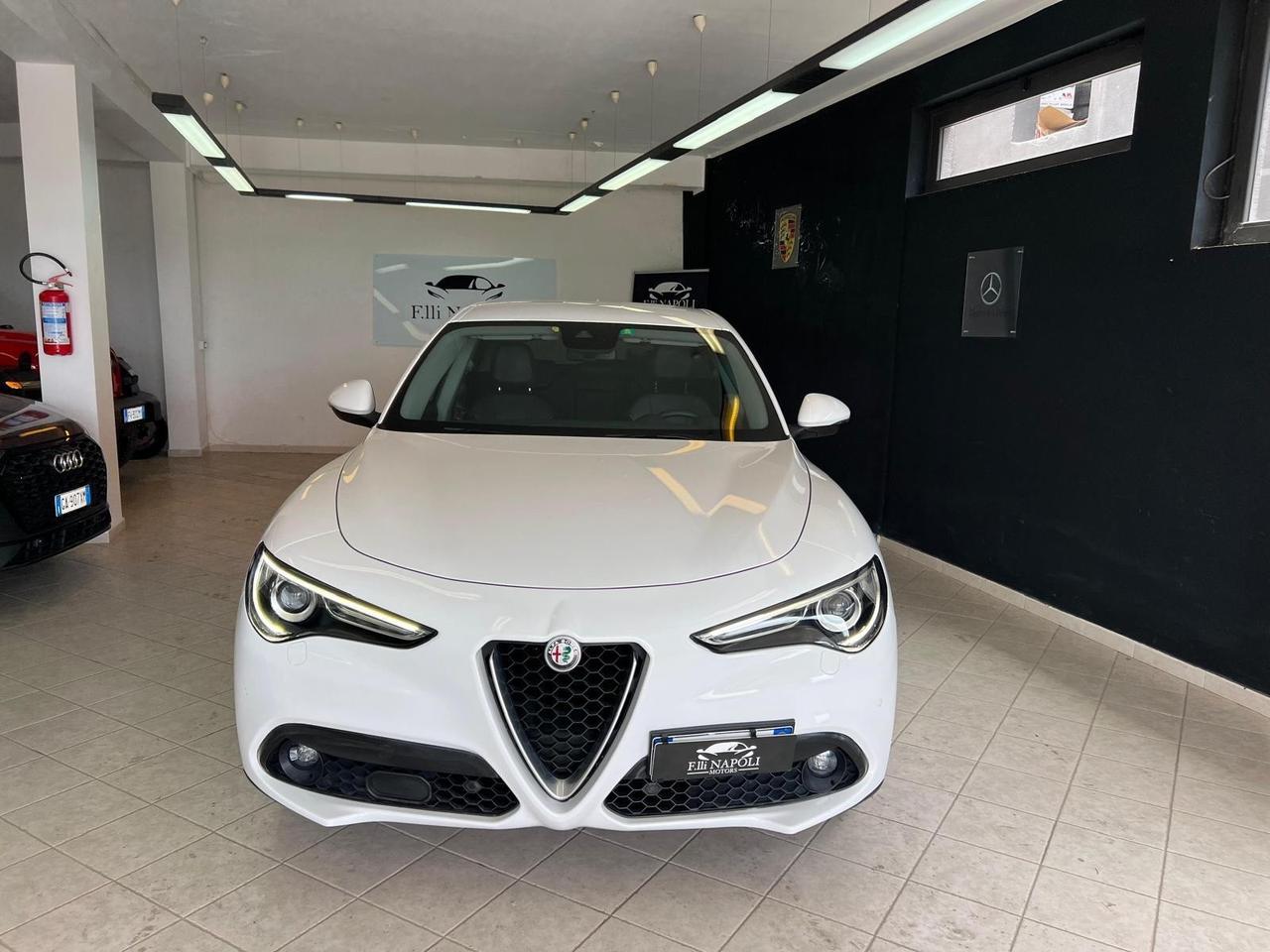 Alfa Romeo Stelvio 2.2 Turbodiesel 180 CV AT8 Q4 Executive