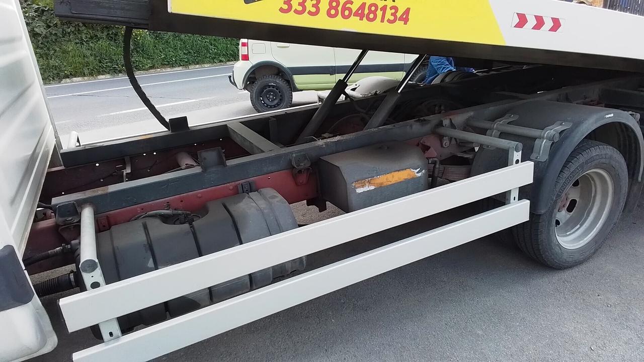 Iveco Daily 35.13 carroattrezzi scarrabile PATENTE B