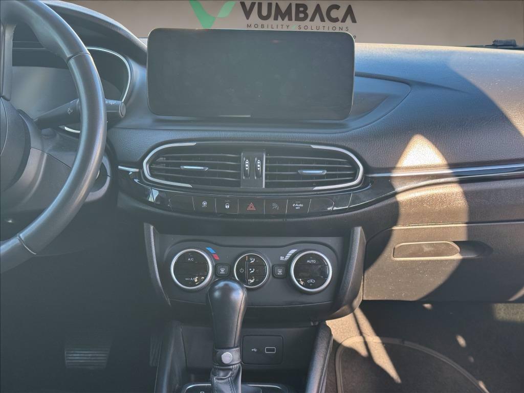FIAT Tipo 5p 1.5 t4 hybrid Cross 130cv dct del 2022