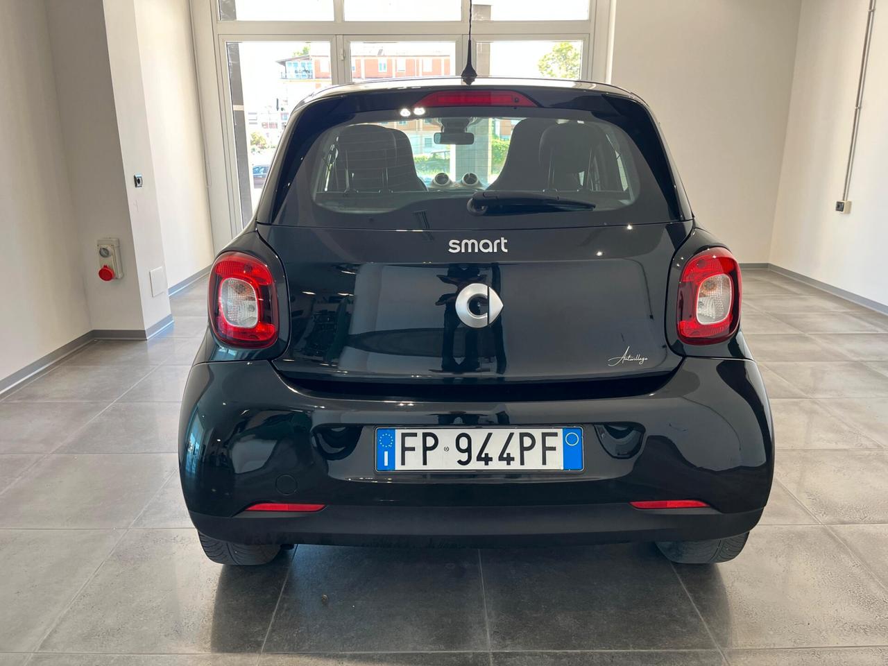Smart ForFour 70 1.0 Youngster