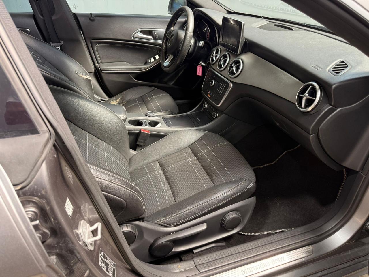 Mercedes-benz CLA 200 CLA 200 d Automatic Shooting Brake AMG Line Premium Plus