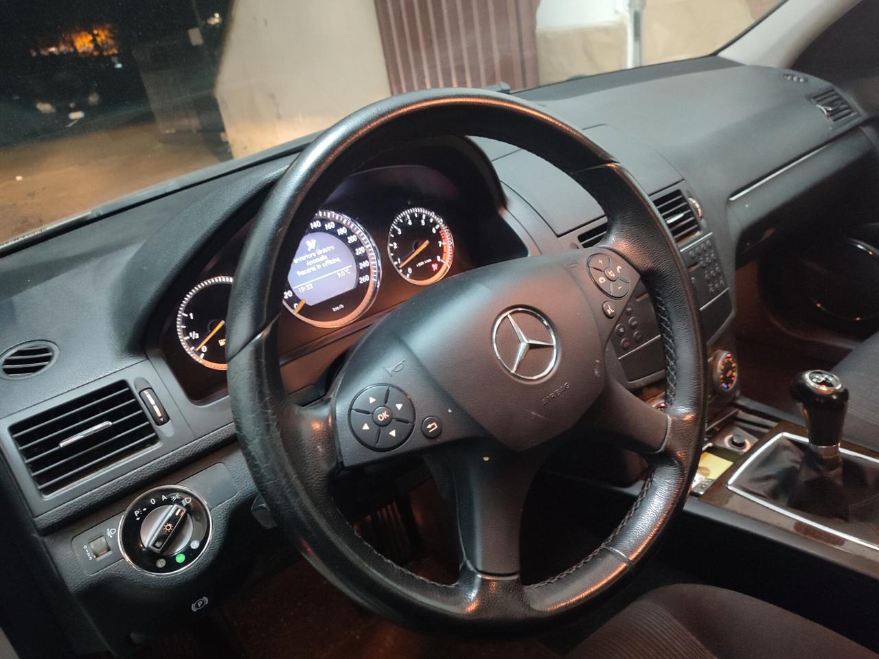 MERCEDES CLASSE C200 BERLINA A METANO POCHI KM GANCIO