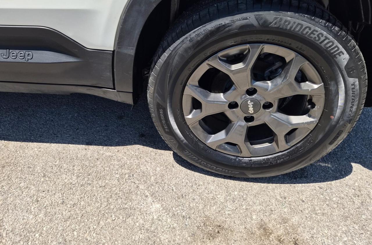 Jeep Avenger 1.2 Turbo 110 CV MHEV Longitude