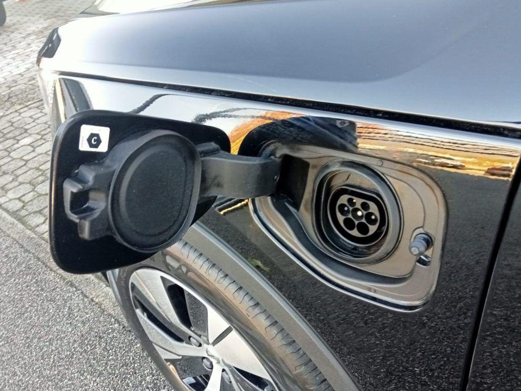 Volvo XC40 T4 Recharge Plug-in Hybrid OK NEOPATENTATI