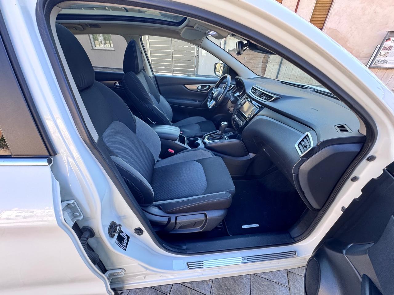 Nissan Qashqai 1.3 DIG-T 160 CV DCT N-Connecta