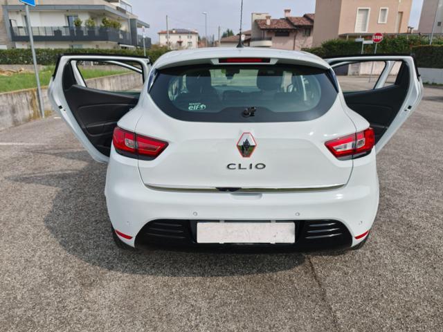 RENAULT Clio 1.2 Benzina ( KM 90.000 TAGLIANDATI )