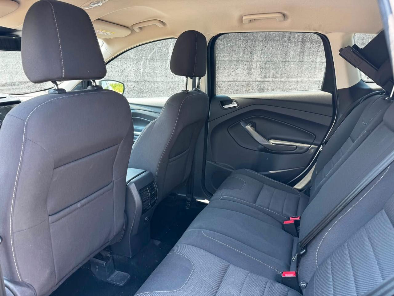 Ford Kuga 2.0 TDCI 120 CV S&S 2WD Titanium Business