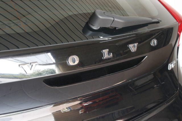 VOLVO V40 Cross Country D2 Business FULL-LED