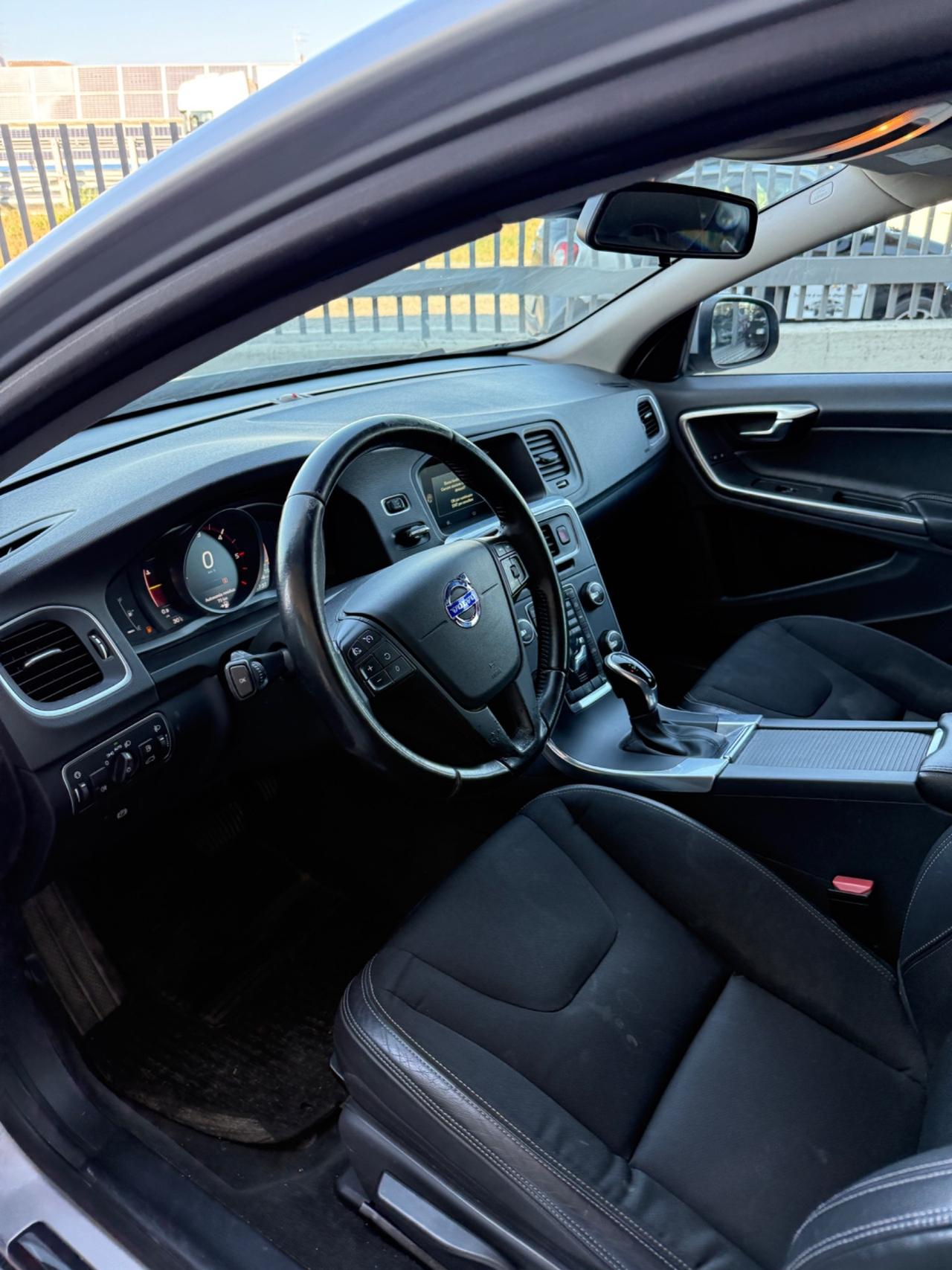 Volvo V60 D3 Geartronic Summum