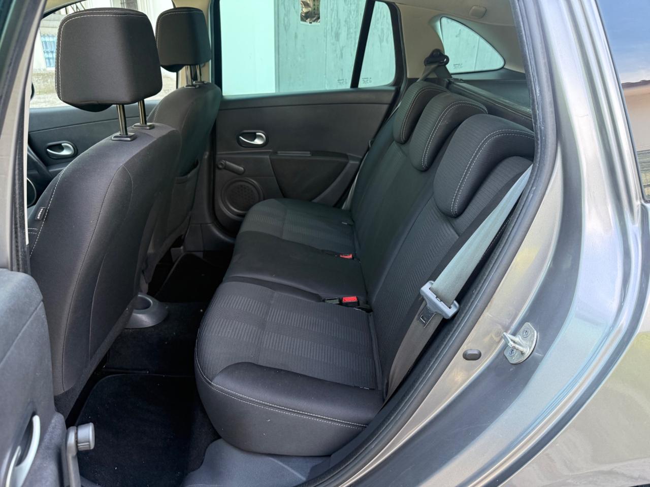 Renault Clio SW 1.2 BENZINA FULL OPT POCHI KM