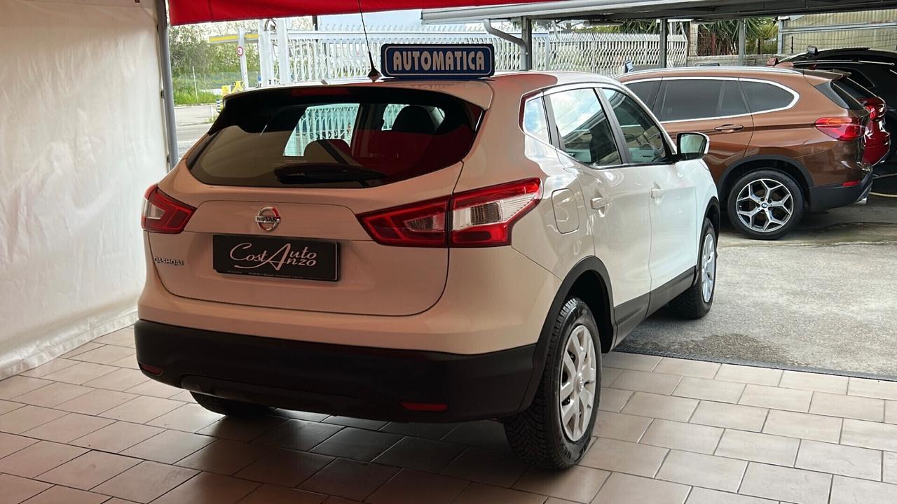 Nissan Qashqai 1.2 T-Visia 116cv 2015 AUTOMATICA