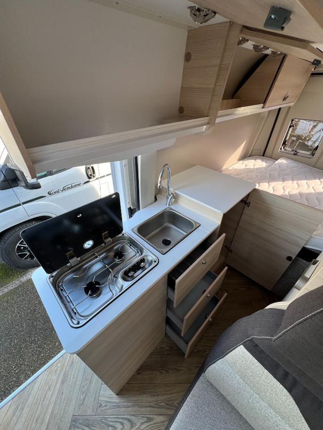 CHAUSSON V594 FIRST LINE