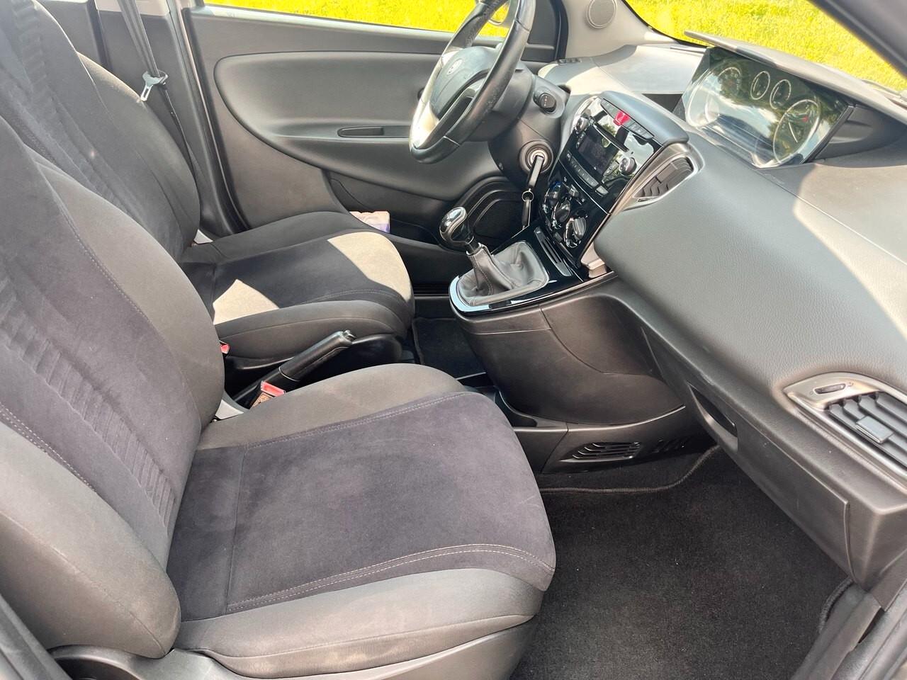 Lancia Ypsilon 1.3 MJT 16V 95 CV 5 porte S&S Platinum