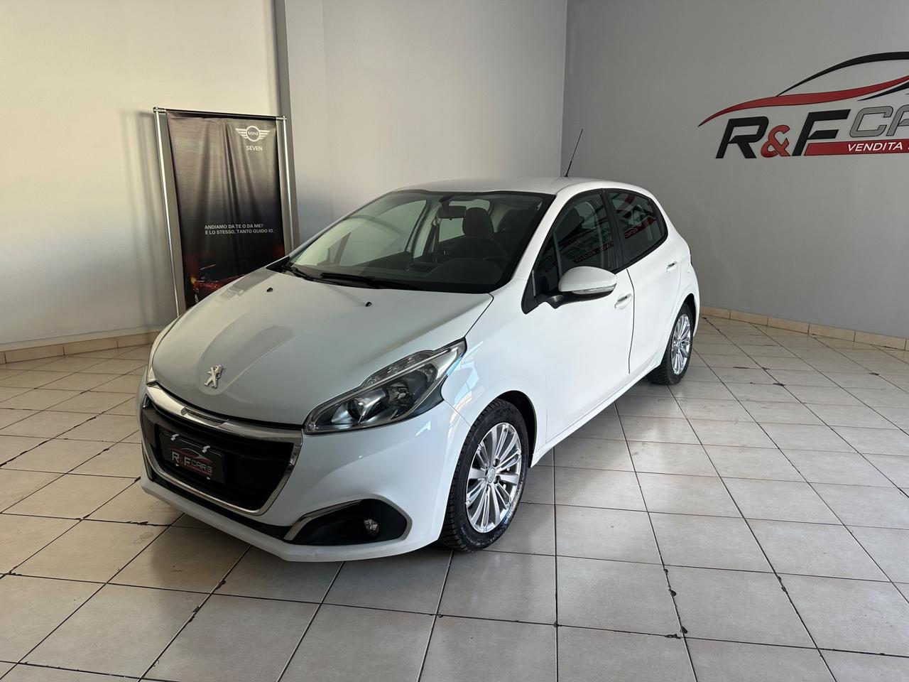 Peugeot 208 PureTech 82 5p. GPL Allure