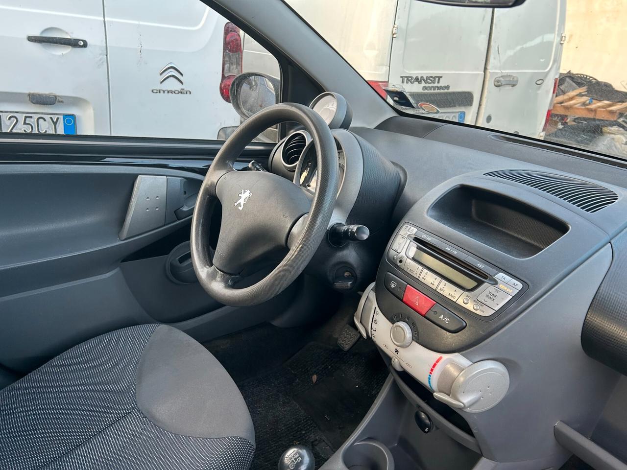 Peugeot 107 1.0 68CV 5p. Desir