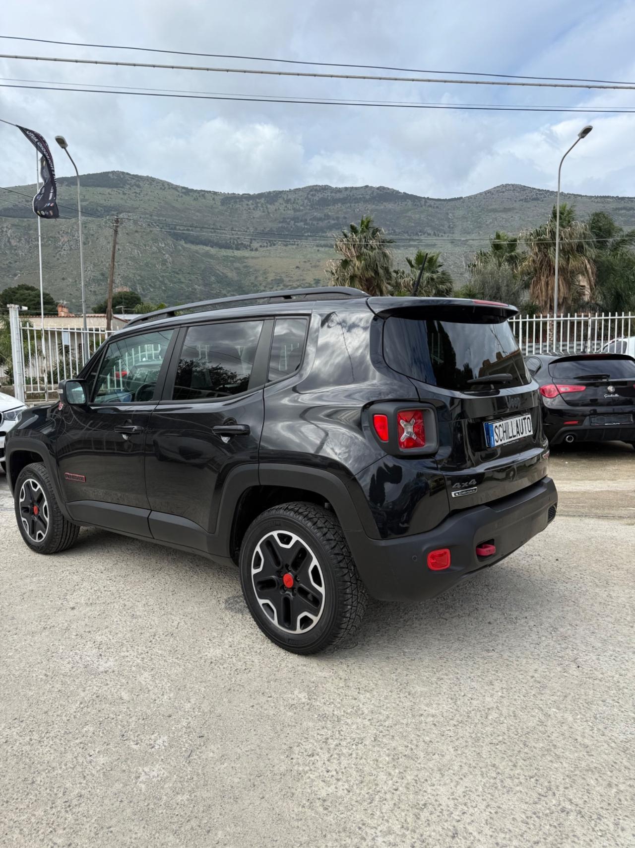 Jeep Renegade 2.0 Mjt 170CV 4WD Active Drive Low Trailhawk