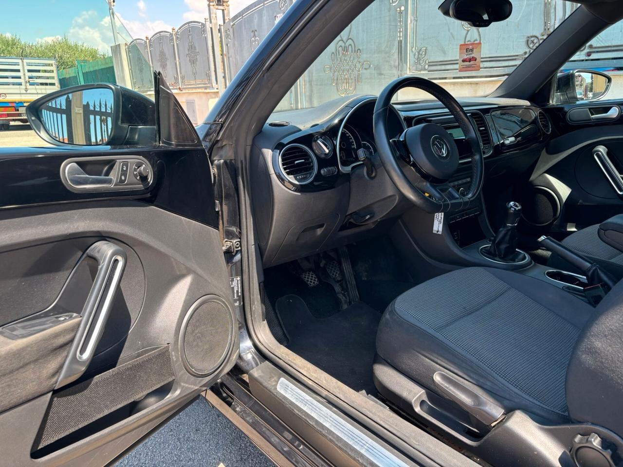 Volkswagen Maggiolino 1.6 TDI Design ANNO 2012